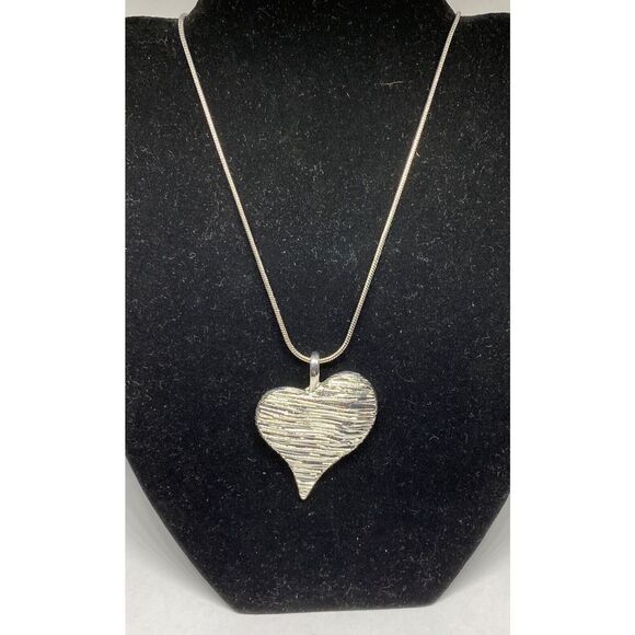 Charter Club Silver-Tone Textured Heart 39" Pendant Necklace MSRP $44.50 CP397 - Picture 1 of 5